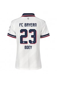 Bayern Munich Sacha Boey #23 Jalkapallovaatteet Naisten Vieraspaita 2026-27 Lyhythihainen